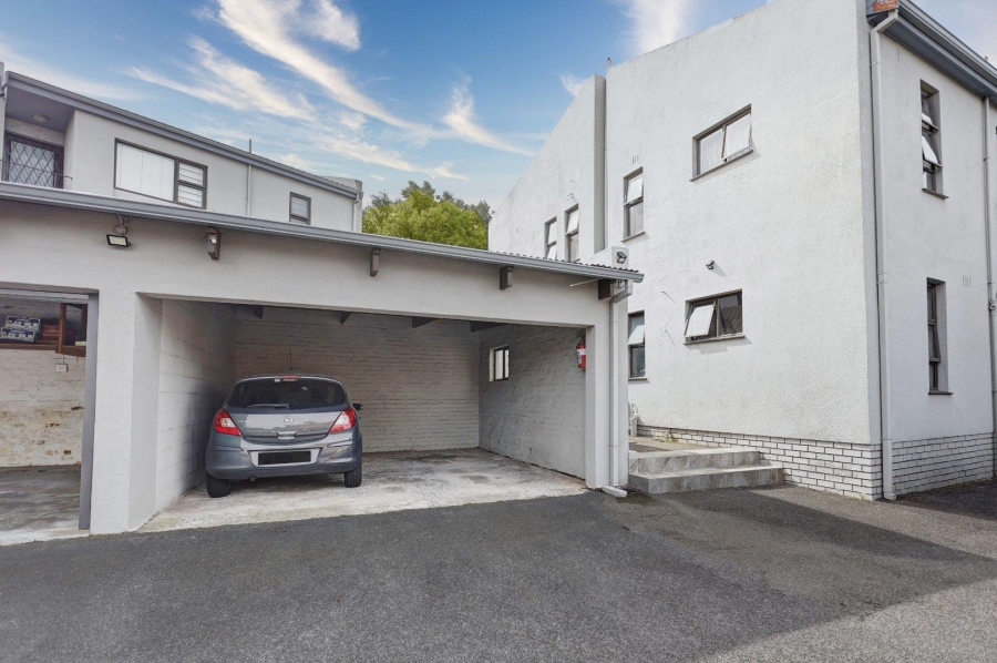 2 Bedroom Property for Sale in Bloemhof Western Cape